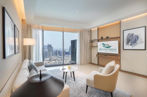 Address Residences Dubai Opera - Burj Khalifa City Views 1, 2, & 3-Bedroom Apartment 1 minute walk to Burj Khalifa, Dubai Mall, Dubai Fountain by Heaven Crest, Дубай (фото 2)