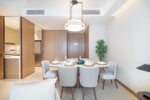 Address Residences Dubai Opera - Burj Khalifa City Views 1 2 & 3-Bedroom Apartment 1 minute walk to Burj Khalifa Dubai Mall Dubai Fountain by Heaven Crest - image 10