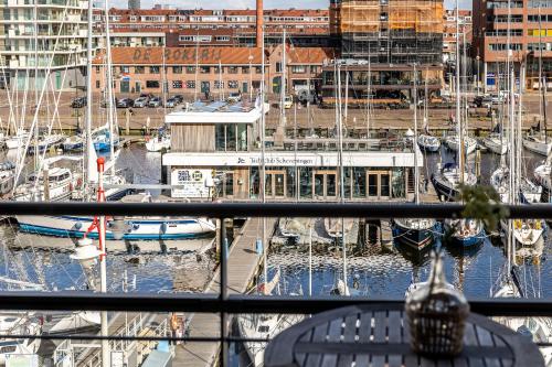 BizStay Harbour I Scheveningen Apartments - Location saisonnière - Scheveningen