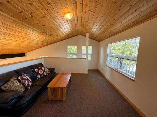 Smallwood Guesthouse in Tofino, Canada