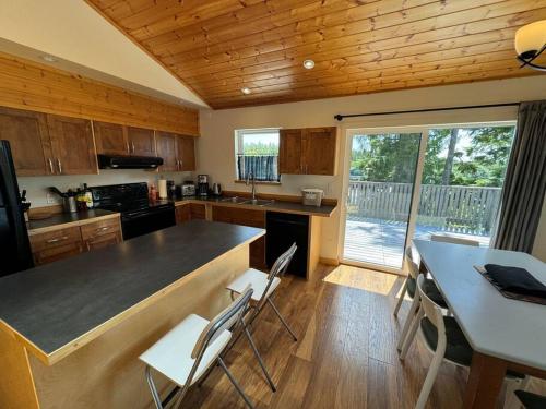 Smallwood Guesthouse in Tofino, Canada