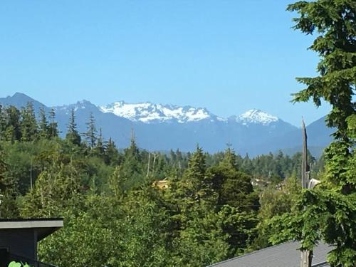 Smallwood Guesthouse in Tofino, Canada