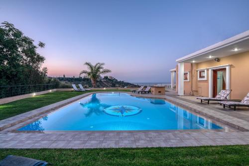 . Nikola's Villa Stalos Chania