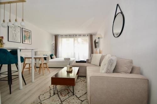 Studio Trocadero - Sablons - image 3