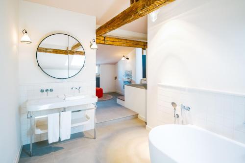 Luxury Residences by Widder Hotel - image 13