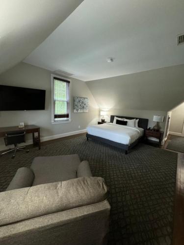 Normandy Farm Hotel & Conference Center - image 26