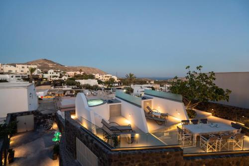جاكوزي, NEW Yiota Collection 4 Suites & 4 Prive Jacuzzi in ميجالوشوري