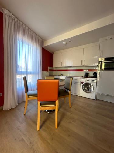 Kitchen, Appart One Frejus in Frejus