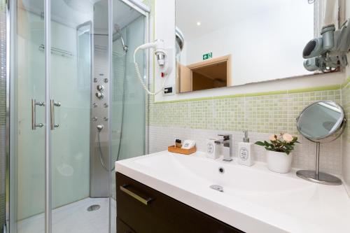 Next Stop St. Peter - image 8