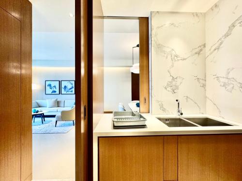 Vista Luxe 3 Bedroom at Address Opera I Burj Khalifa & Fountain Views, Dubai (photo 6)