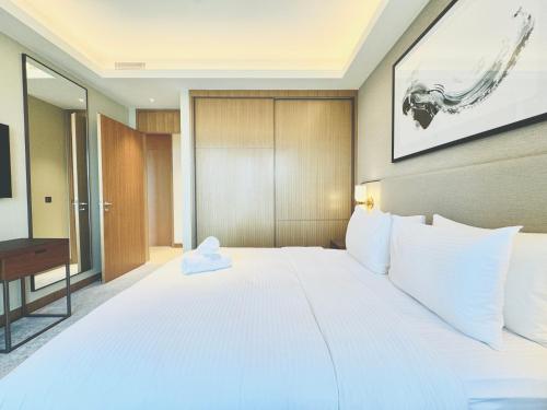 Vista Luxe 3 Bedroom at Address Opera I Burj Khalifa & Fountain Views, Dubai (photo 8)