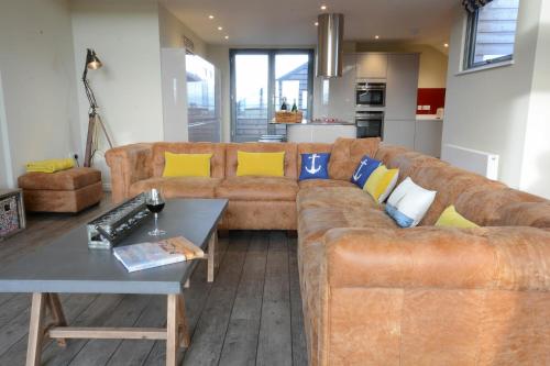 King George Penthouse - image 9
