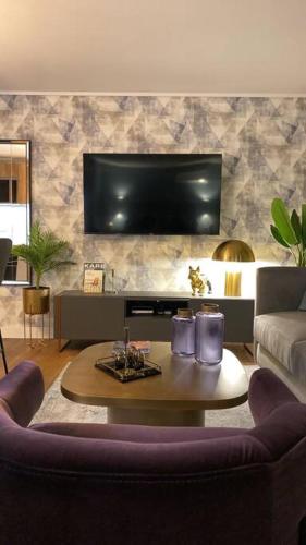 One-Bedroom Apartment image 10