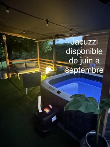 Maison, chaleur, chaleureuse au calme et spa gîte à louer Varetz