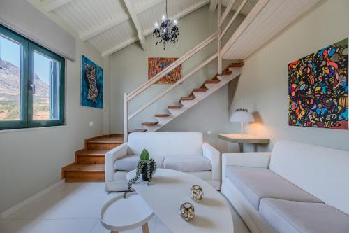 Gallery Villa with Pool, 300m Beach, Sea Views in Viannos