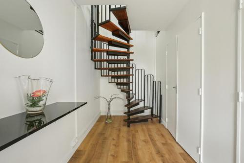 Duplex apartment downtown with parking near Gare RER de Cergy Préfecture