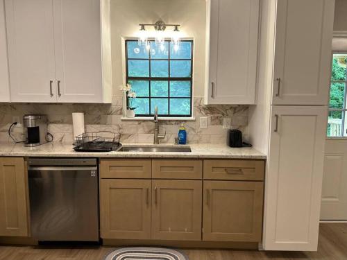 Downtown Woodstock Home in 伍德斯托克