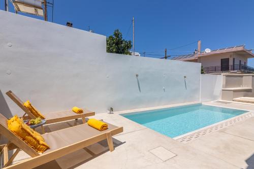 Swimming pool, Villa ARGYOPE in Nikos Kazantzakis