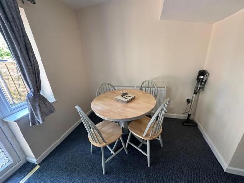 Létesítmények, 3 Bed Entire House - Runcorn in Runcorn