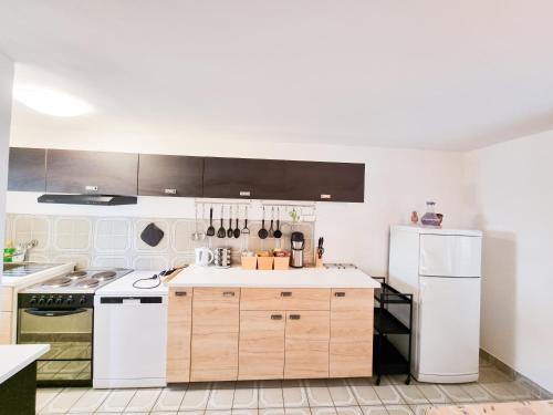 บริการและสิ่งอำนวยความสะดวก, Holiday House Milan in ปิเนซิซี