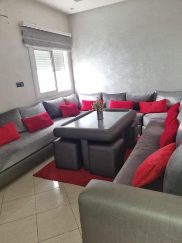 Appartement Invasion, Agadir