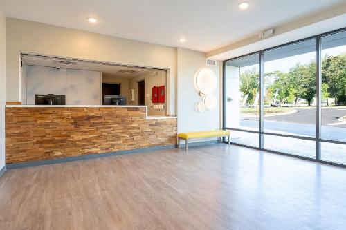 ECHO Suites Extended Stay by Wyndham Dallas Plano - Frisco in Plano, USA