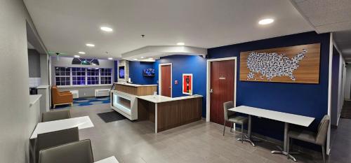 avla, Microtel Inn & Suites by Wyndham Tulsa/Rt 66 Near Casino in Catoosa