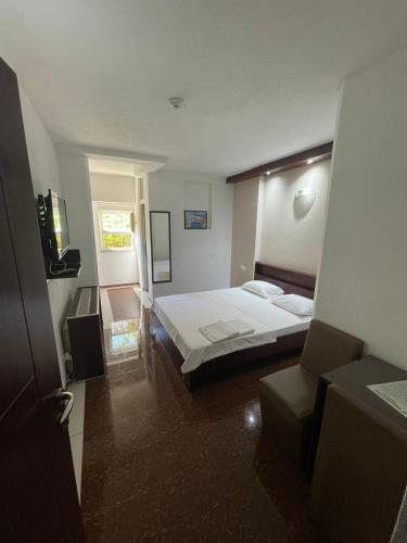 Hotel Millenium2, Prizren (photo 2)