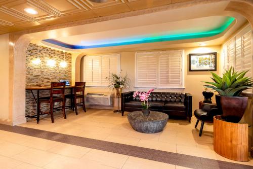 Lobby, Hotel Mira Vista in El Cerrito (CA)