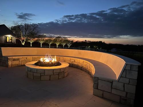 Stunning Stay Plenty Amenities - Near Round Top in Greenvine, USA