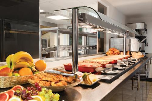 Ramada Oxford - image 7