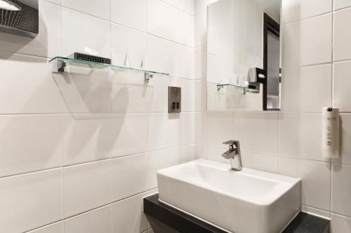 Ramada Oxford - image 12
