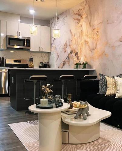 Spacious & Stylish 2BR 2BA - Easy NYC Commute