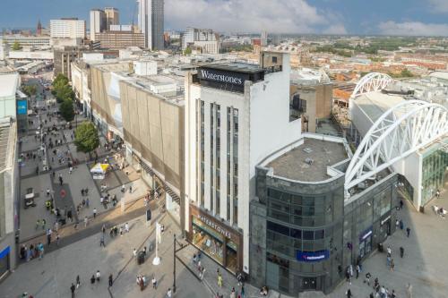 Bullring Modern & Stylish Apartment With City Skyline Views & Free Parking