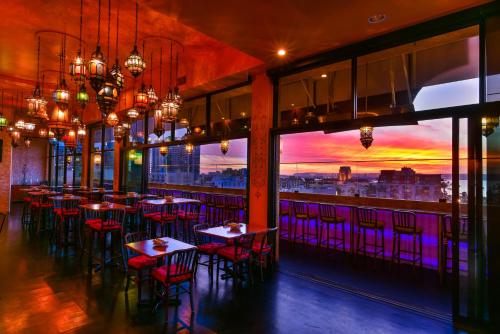 Restaurant, Porto Vista Hotel in San Diego (CA)