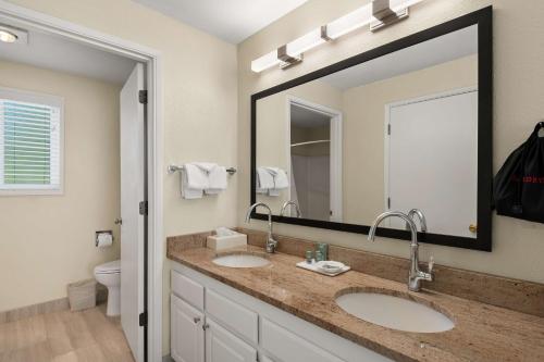 Best Western Inn at Face Rock - image 11