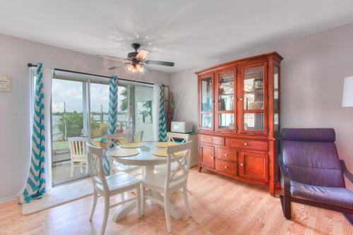 Bay Watch #3 - Weekly Beach Rental in Clearwater Beach, USA