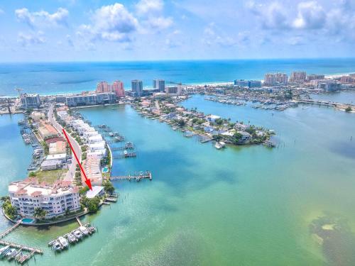 Bay Watch #5 - Weekly Beach Rental in Clearwater Beach, USA
