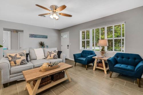 Dolphin Oasis - Monthly Vacation Rental Home in Clearwater, USA