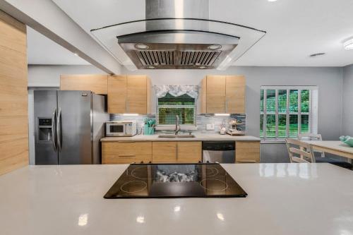 Dolphin Oasis - Monthly Vacation Rental Home in Clearwater, USA