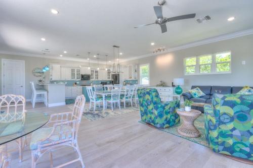 Dream Vacation Beach House in Clearwater Beach, USA