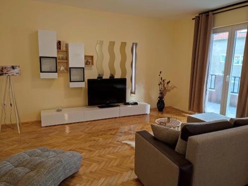 Two-Bedroom Apartment with Terrace and Sea View room in Apartments by the sea Zadar - Diklo Zadar - 16369