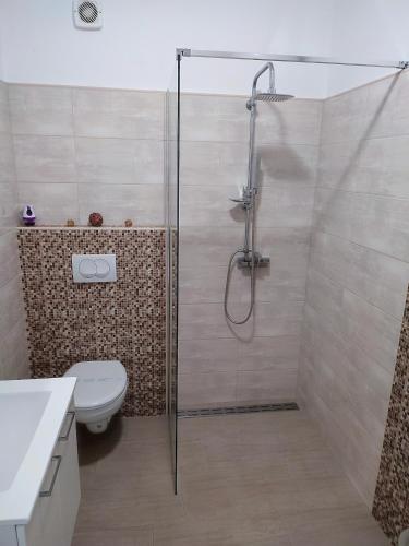 Two-Bedroom Apartment with Terrace and Sea View image 6