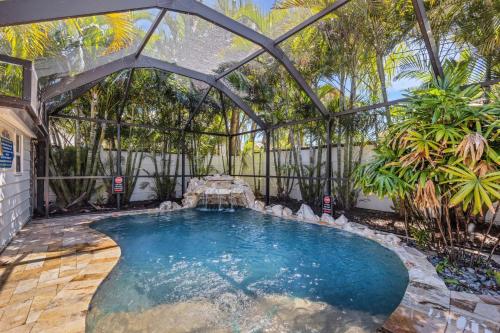 Casa Del Mar - Beach Pool Home Experience! in Clearwater Beach, USA