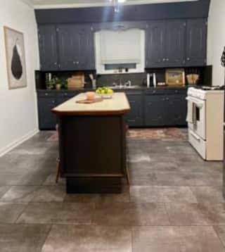 Spacious 4BR Retreat in the heart of Lafayette in Lafayette, USA