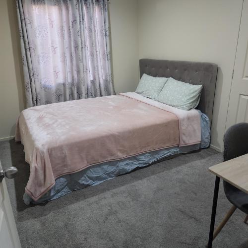 Kate acrage, Auckland