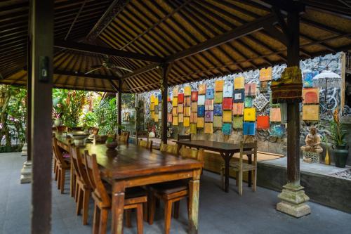 Santra Putra Guesthouse at Karja Art Space
