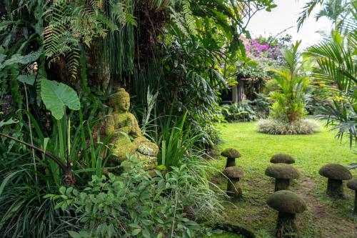 Santra Putra Guesthouse at Karja Art Space