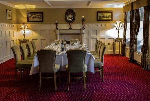 Instalaciones, Percy French Hotel in Strokestown