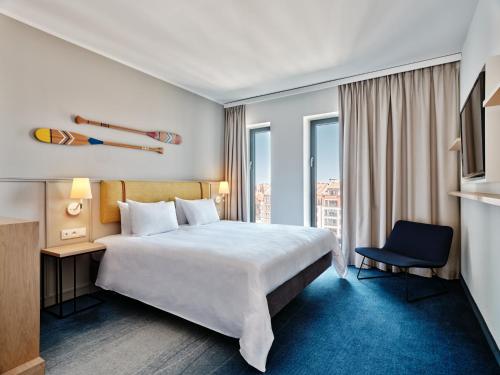 588232376 Holiday Inn Gdansk - City Centre by IHG